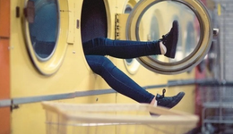 快递也来洗衣，这届年轻人究竟有多“懒”？