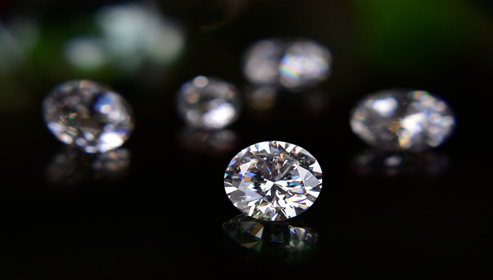 财说 | 股价腰斩、业绩下滑，中兵红箭的培育钻石不香了