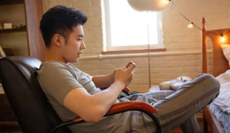 游戏手机“搁浅”，黑鲨、红魔花式求生