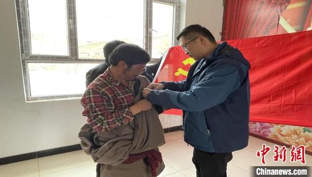 甄辉,书记,光伏产业,高原藏乡,驻村工作,甘德县,品质与产量,十四五,久保,乡江千村