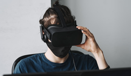 虛擬數(shù)字人，成互聯(lián)網(wǎng)大廠“魔鬼肌肉人”？