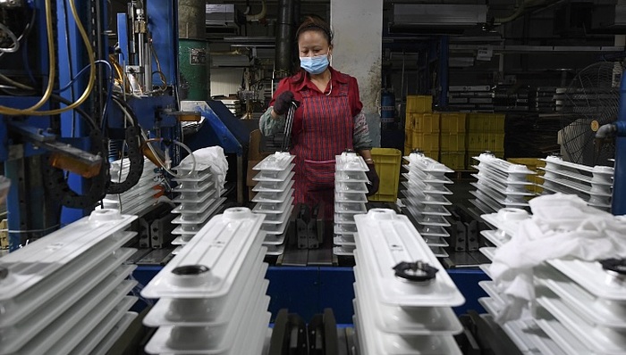 “中国过冬八件套”热销欧洲，菜鸟开通中欧“取暖”物流专线