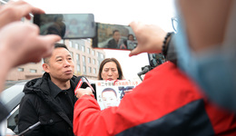 被拐的孫卓回家后，姐姐孫悅寫了一本書