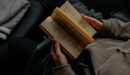 我，82岁，沉迷看网文