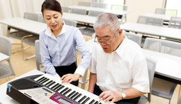 被忽略的老年教育市场，会迎来大爆发吗？