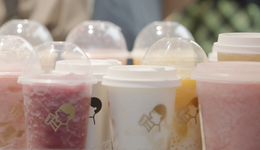 拉上甄嬛傳，喜茶再破圈，新茶飲們?yōu)楹渭w靠聯(lián)名續(xù)命？