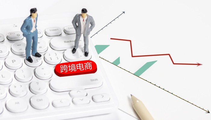 平台呈现去寡头化趋势，跨境卖家需要“两条腿走路”