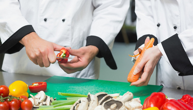 5张图让你了解冲击IPO的上海最大食堂供应商“乓乓响”