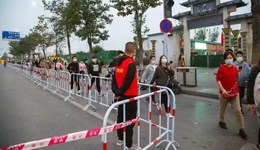 鄭州當(dāng)?shù)卣蟾皇靠德鋵?shí)四方責(zé)任，公司成立感染員工轉(zhuǎn)運(yùn)小組