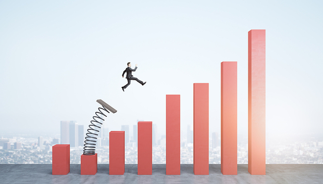 大学毕业生高薪职业10年变化：互联网岗位维持高薪，游戏策划人员上榜