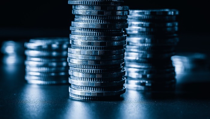 股王易主，腾讯跌落神坛？主力资金却加速布局！