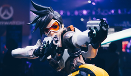 暴雪游戏，不跳票、就跳水