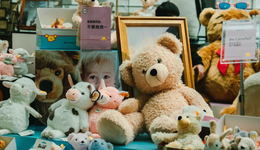 业绩不好看，行至三季度，潮玩愈发“卖不动” ？