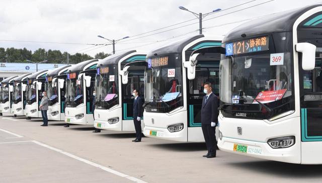 博会,交通保障,新应用,线路,随申行,交通出行,久事,轨道交通,泊位,碳排放