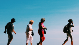 酒店行業(yè)Q4盼暖冬