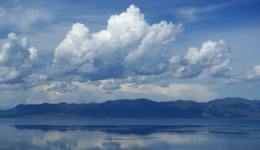 企业纷纷收紧“钱袋子”，全球云服务支出增速跌入历史低谷