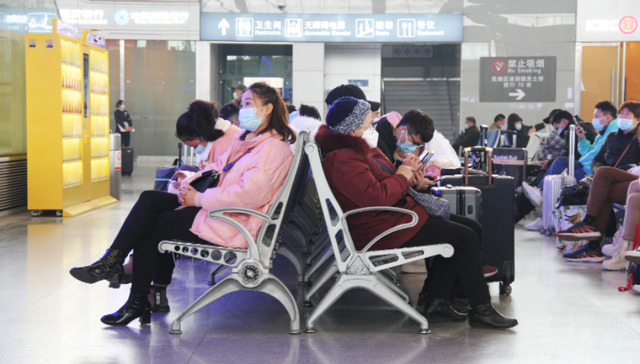 广西6市、合肥、湛江乘火车不再查验核酸，但出站仍需要