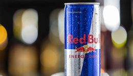 擊敗兩樂(lè)，1100億的無(wú)敵巨頭拿什么打贏商戰(zhàn)？