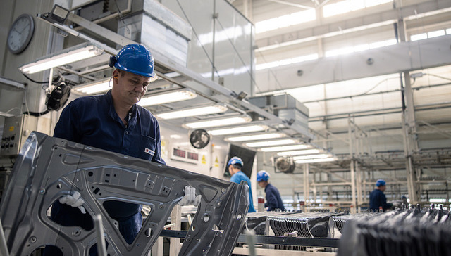 欧元区PMI降至疫情初期水平，能源危机加剧制造业外流