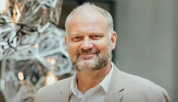 西蒙：大市場(chǎng)牽手大農(nóng)場(chǎng)，一半中國(guó)一半新西蘭的“基因”，帶來充滿希望的未來 | 老外講故事·海外員工看中國(guó)（61）