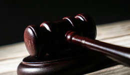 推动平反“呼格案”的胡毅峰被逮捕，曾被批大肆干预和插手司法活动