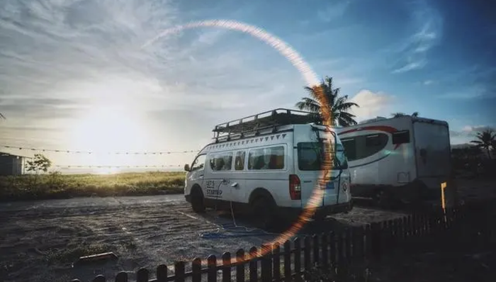 电厂丨打破抖音幻象：房车，城市人群的新“鸡肋”