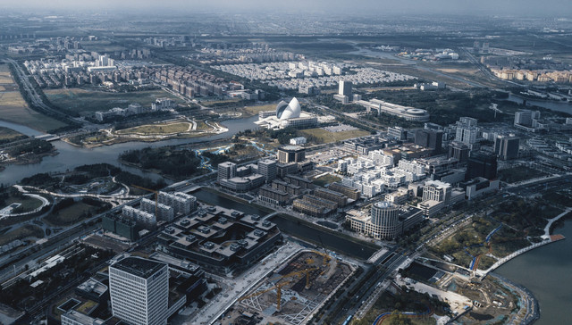 上海，临港新片区，自由贸易区，大宗贸易，交易，国际