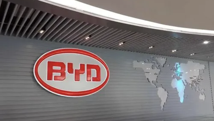 闪电快讯 | 比亚迪推出高端汽车品牌仰望 定位高于腾势售价或达百万