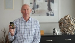 馬克：最有成就感的是，通過進(jìn)博會(huì)大平臺(tái)，在中國(guó)和新西蘭之間架起一座“甜蜜之橋” | 老外講故事·海外員工看中國(guó)（64）