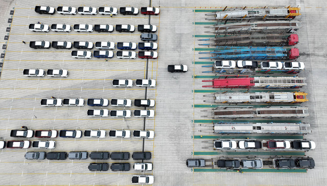 半成品积压，单车成本最高上升3.5万，长安汽车朱华荣谈行业异常现象