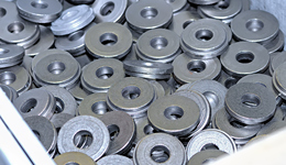 美信科技创业板大考：多个大客户为“无人公司”，近八成员工中专学历