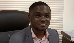 賽勒斯：不僅推廣特效藥，而且培訓(xùn)一線醫(yī)務(wù)工作者，我們想在非洲消滅瘧疾，幫助更多人 | 老外講故事·海外員工看中國(guó)（65）