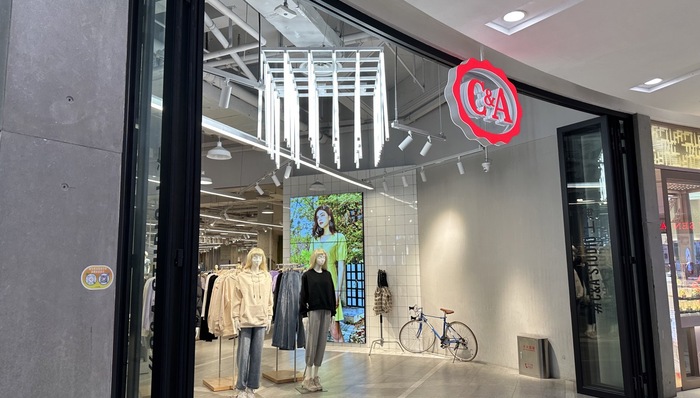 短短半年已被执行超20次，快时尚品牌C&A被中国公司收购后未迎转机