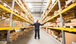 快递只剩涨价一条路