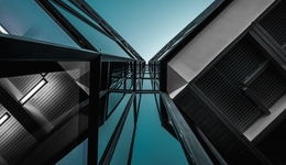 深圳抢人：本科生有望6折买房