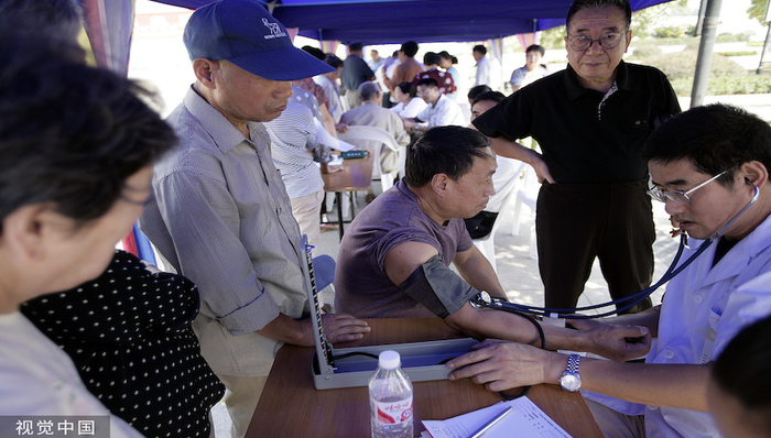 高血压诊断标准调整引争议，心内科专家：标准只是“及格线”，临床上不必机械照搬