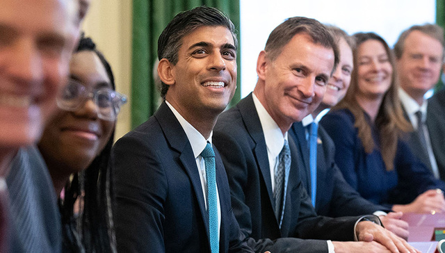 180度大转弯！英国政府推550亿英镑增税减支计划