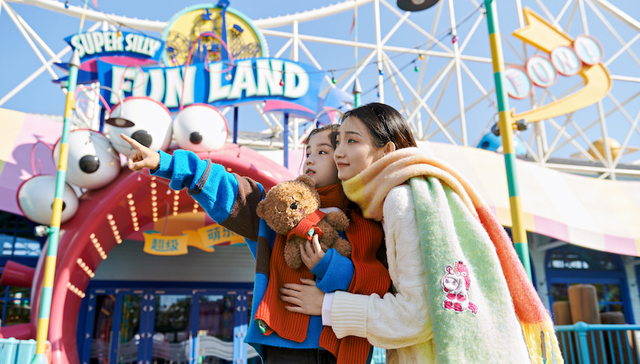 北京环球度假区节日上新，开启 “冬季假日”主题活动