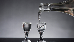 “老二”桎梏下，五粮液在期盼与质疑间徘徊