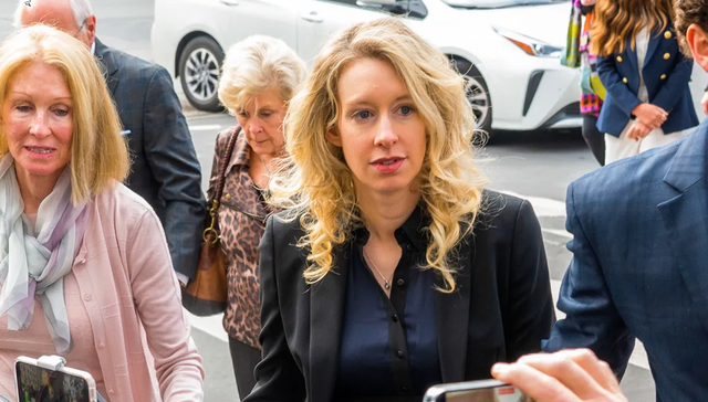 “滴血验癌”欺诈投资者，“女版乔布斯”获刑11年3个月