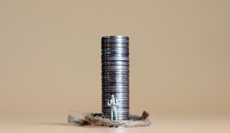 负债激增，业绩持续亏损，控股股东满仓质押，炼石航空控制权稳定性遭质疑