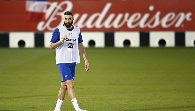 本泽马伤退、法国连损六名大将，卫冕之路难度陡增