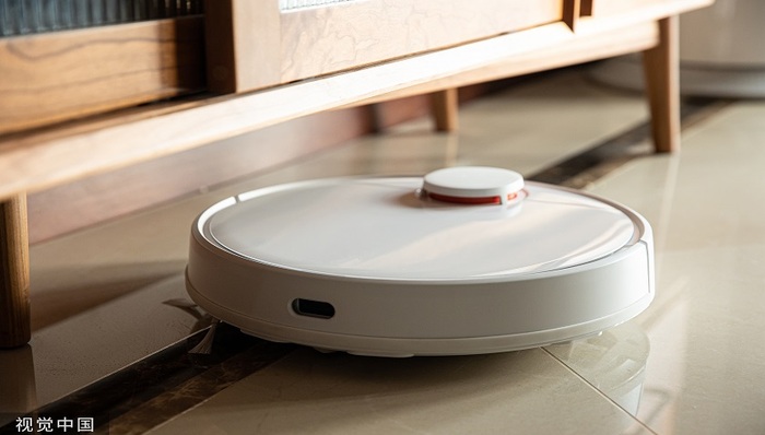 财说 | 扫地机器人越卖越贵，为什么生产商科沃斯、石头科技却越赚越少？