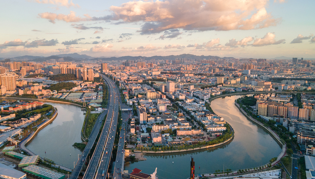 广东29镇入选全国百强：东莞佛山扛大旗，这些“土豪镇”富可敌城