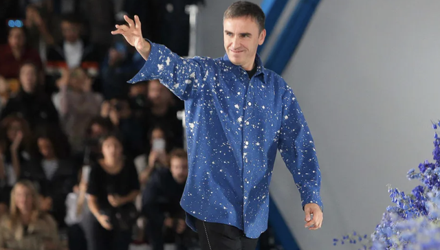 时尚界最有权势的设计师宣布关闭个人品牌