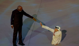 半身登场的奇迹男孩，为何能走到世界杯赛场？