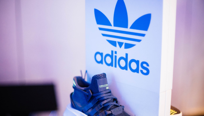 中国市场,阿迪达斯,财报,业绩下滑