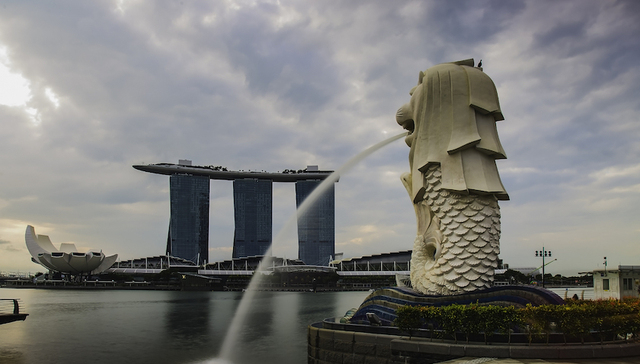“避风港”也无法独善其身，新加坡明年或陷入“双面经济”