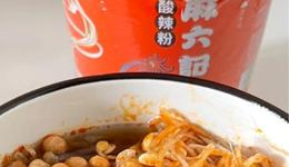 超6000万GMV，踩着汪小菲上位的麻六记酸辣粉断货了