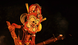 九年，我用文字扮演另一个人